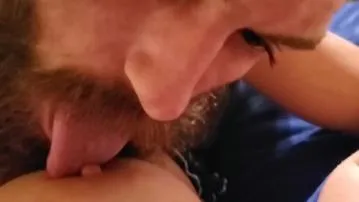 Le beau-fils réveille sa belle-mère vidéo porno
