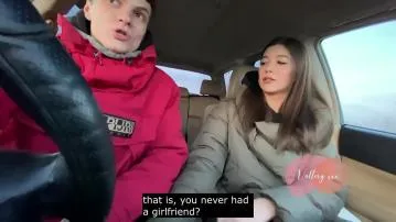 Fellation russe dans une voiture vidéo porno